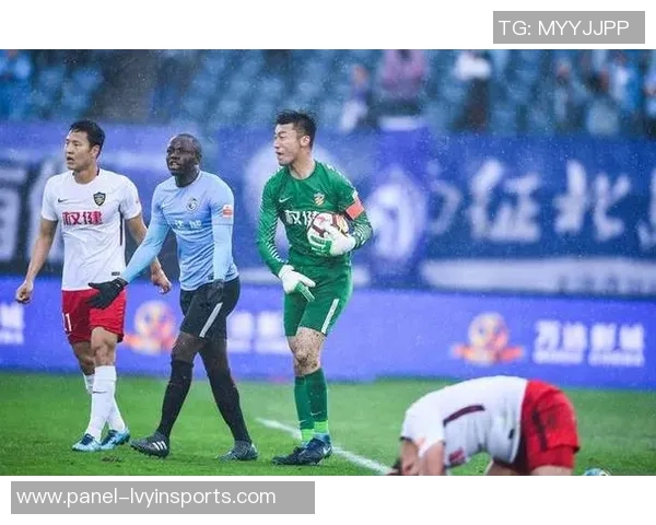 恒大与苏宁决赛地点揭晓引发球迷热议期待精彩对决